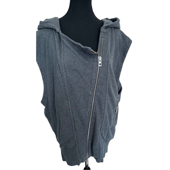 NOT AVAILABLE Adidad by Stella Mcartney oversized Gray Sleeveless Hoodie Vest - Picture 1 of 7